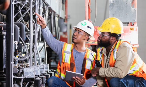 Best Electrical Installation Contractor  in Farmington, IL